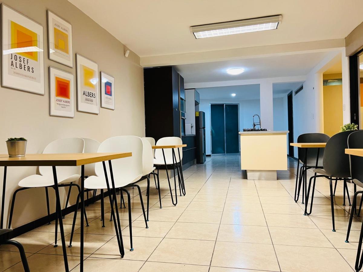Suites Bauhaus Каса-Бланка-ла-Коррехидора Экстерьер фото